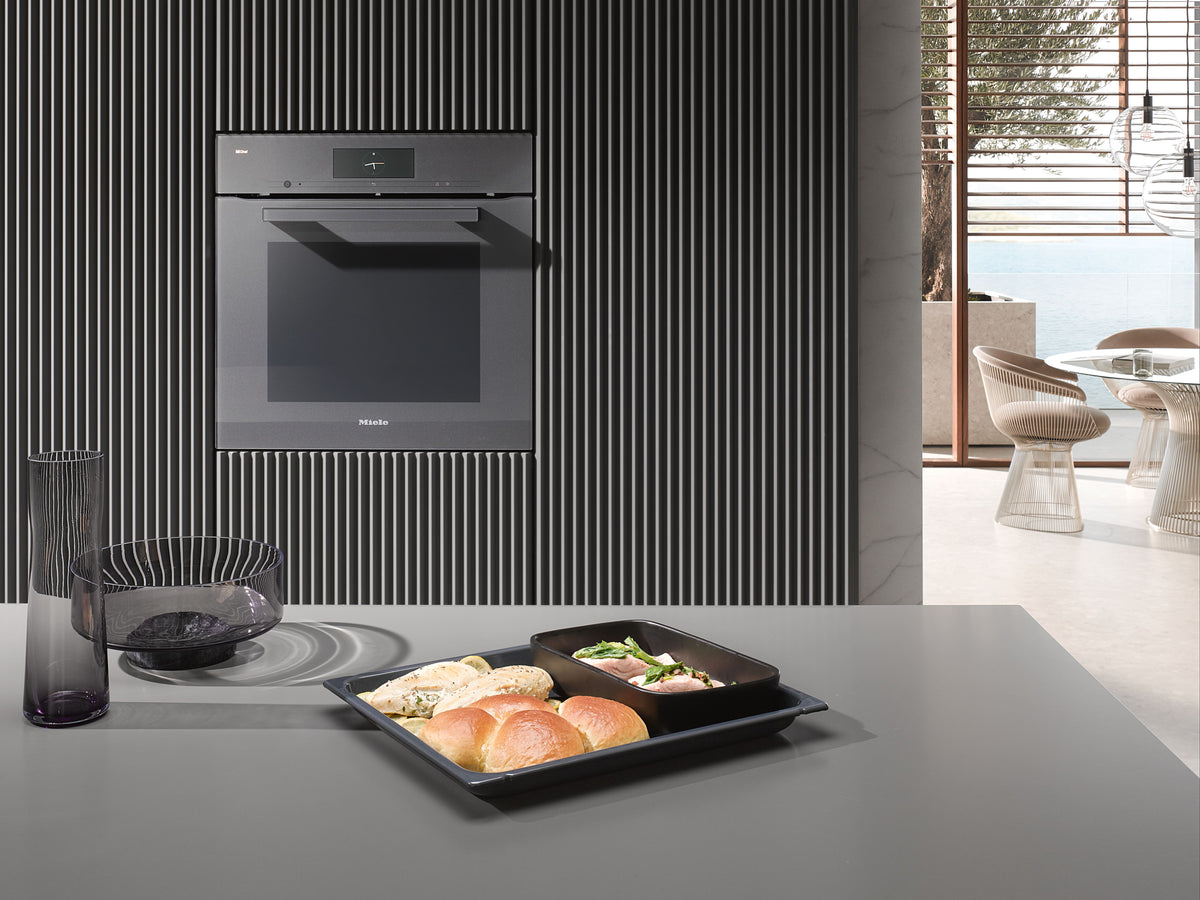 Miele DO7860 Single Oven in CleanSteel – image 9