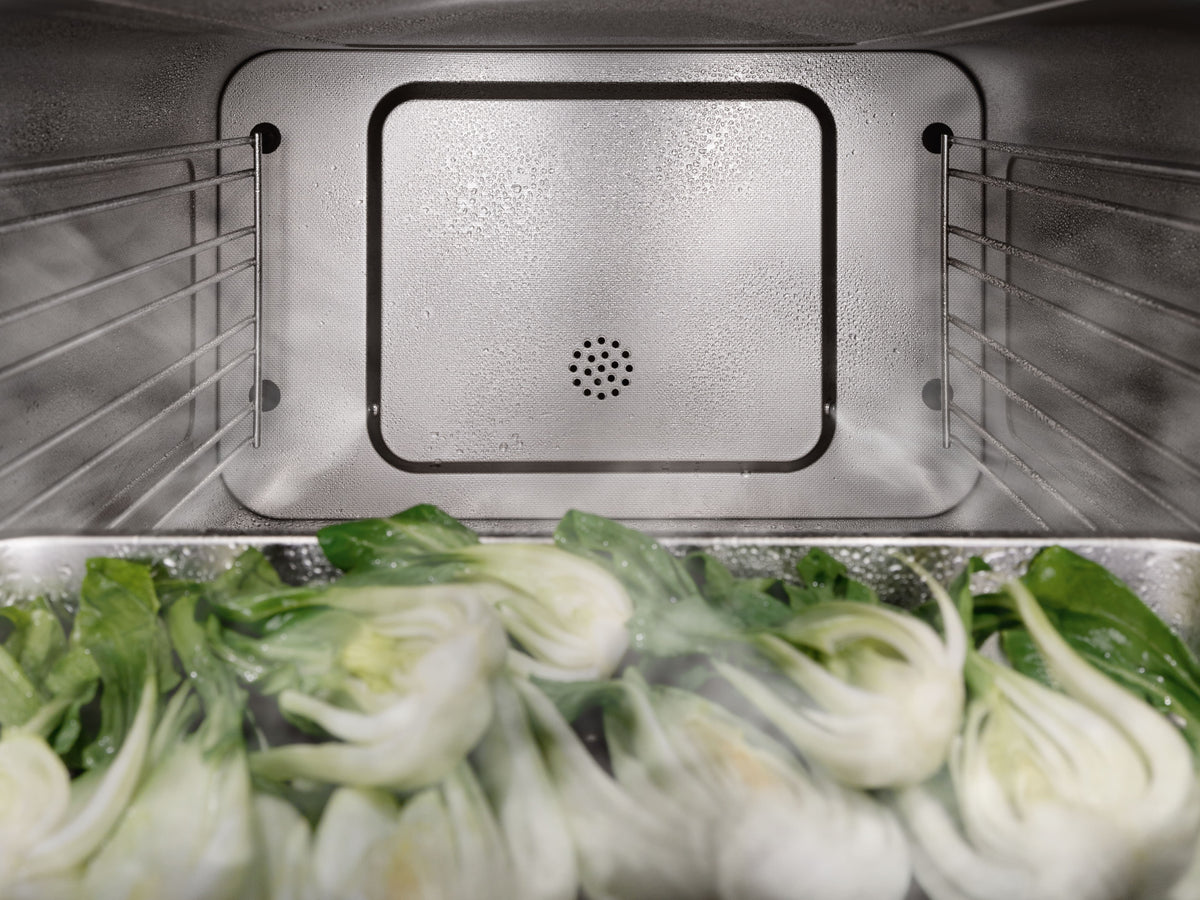 Miele DG2840 Steam Oven in CleanSteel – image 3