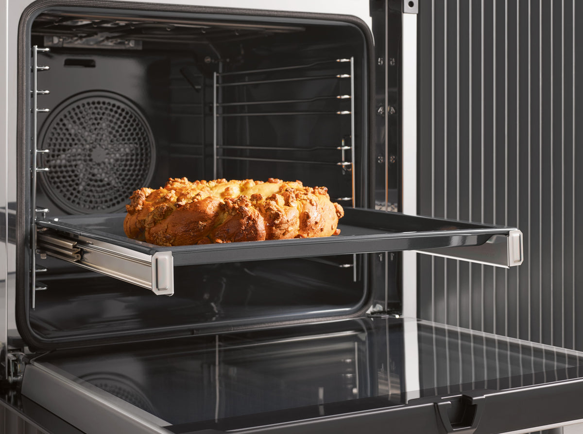 Miele H7660BP Steam Oven in CleanSteel – image 9