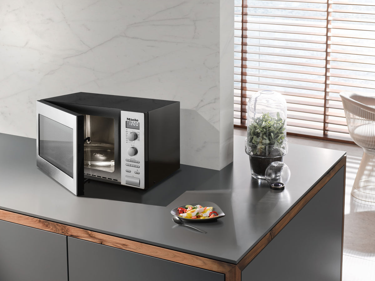 Miele M6012 Built-in Microwave in CleanSteel – image 5