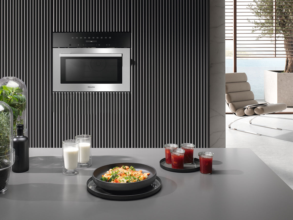 Miele M7140TC Built-in Microwave in CleanSteel – image 3