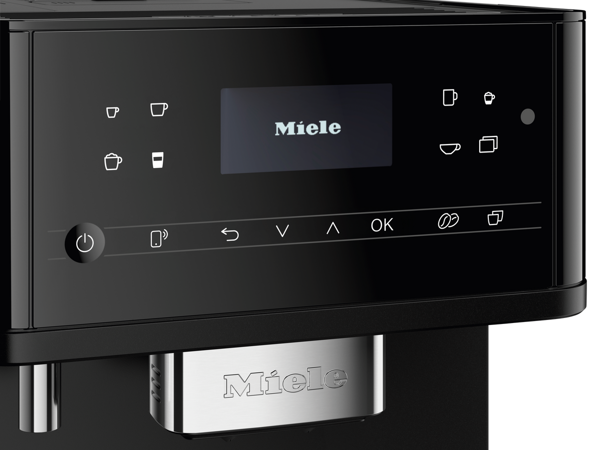 Miele CM6560 Freestanding Coffee Machine in Obsidian black.PF — Miele CM6560 Freestanding Coffee Machine in Obsidian black.PF — Miele CM6560 Freestanding Coffee Machine in Obsidian black.PF — Miele CM6560 Beverage preparation in Obsidian black.PF — D