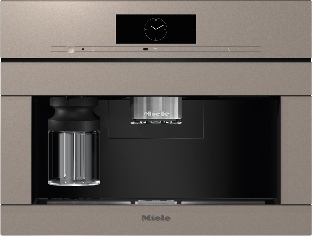 Miele CVA7845 Built-in Coffee Machine in Pearl beige — Miele CVA7845 Built-in Coffee Machine in Pearl beige — Miele CVA7845 Built-in Coffee Machine in Pearl beige — Miele CVA7845 Beverage preparation in Pearl beige — Factual image