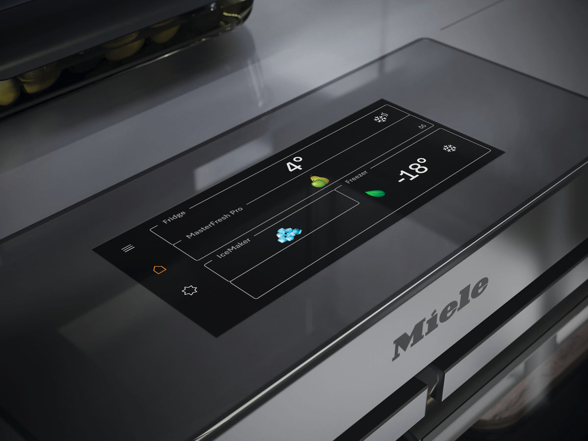 Miele KFMC3834 R Fridge Freezer — Miele KFMC3834 R Fridge Freezer — Miele KFMC3834 R Fridge Freezer — Miele MasterCool fridge-freezer Diamond KFMC 3834 R — Control panel image