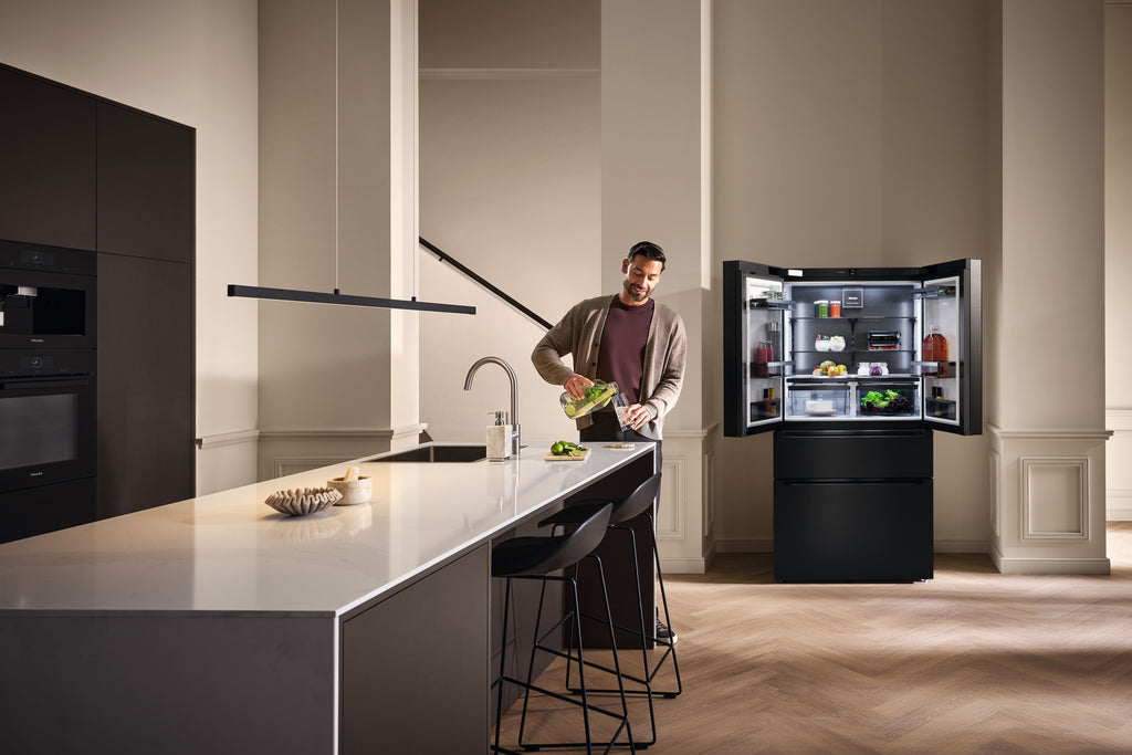 Miele KFFD 6867 OBSW/MATT Fridge Freezer in Black Steel – image 8