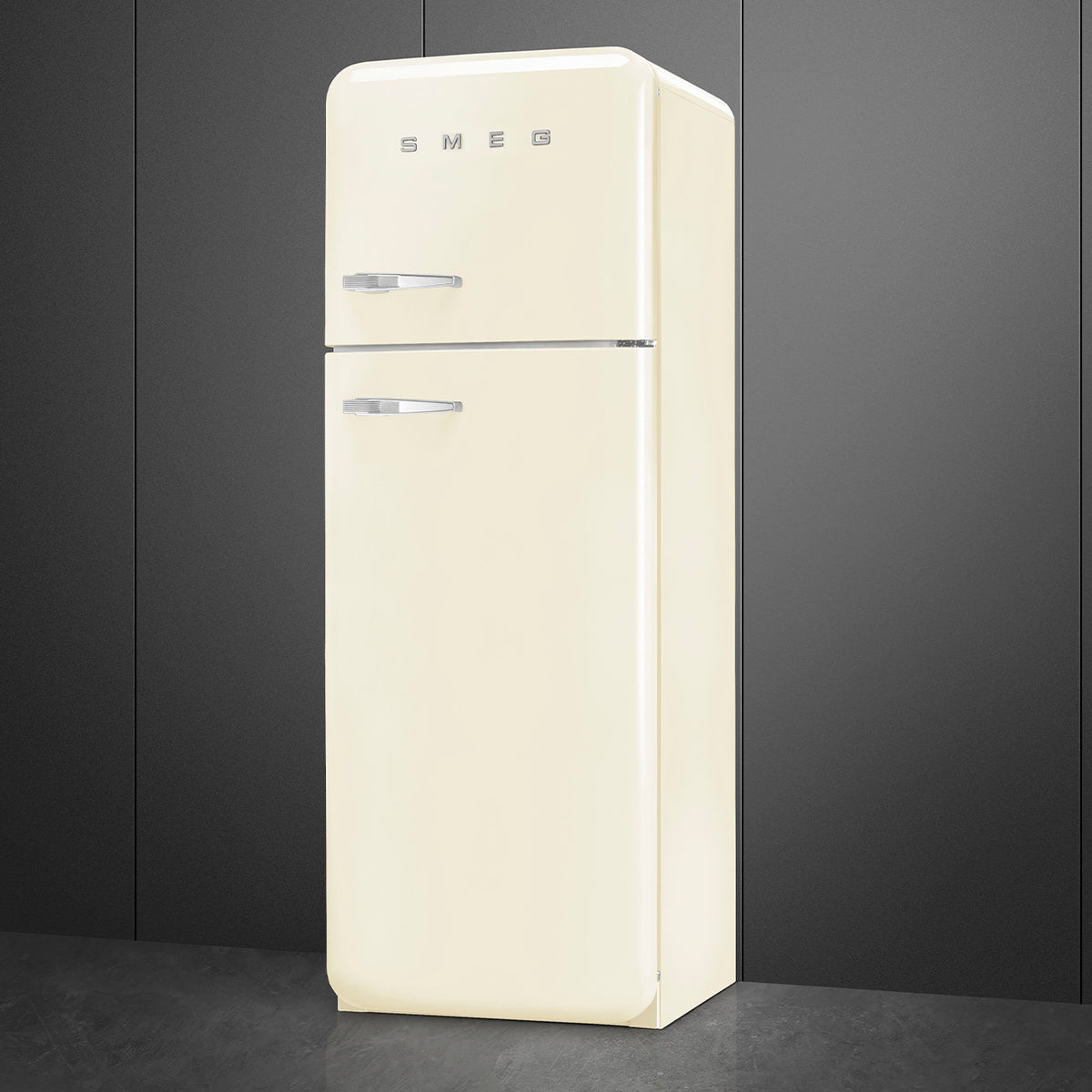 Retro Free Standing Refrigerator in Cream, Right hand hinge