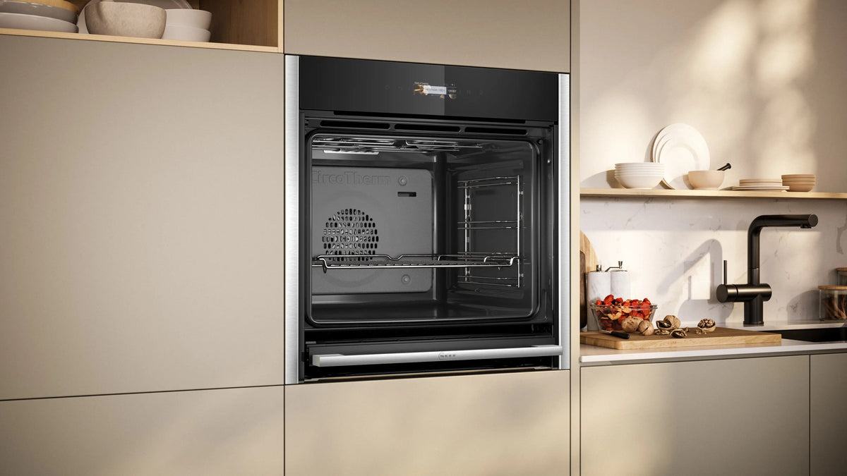 NEFF N 70 Single Oven B54CR31N0B