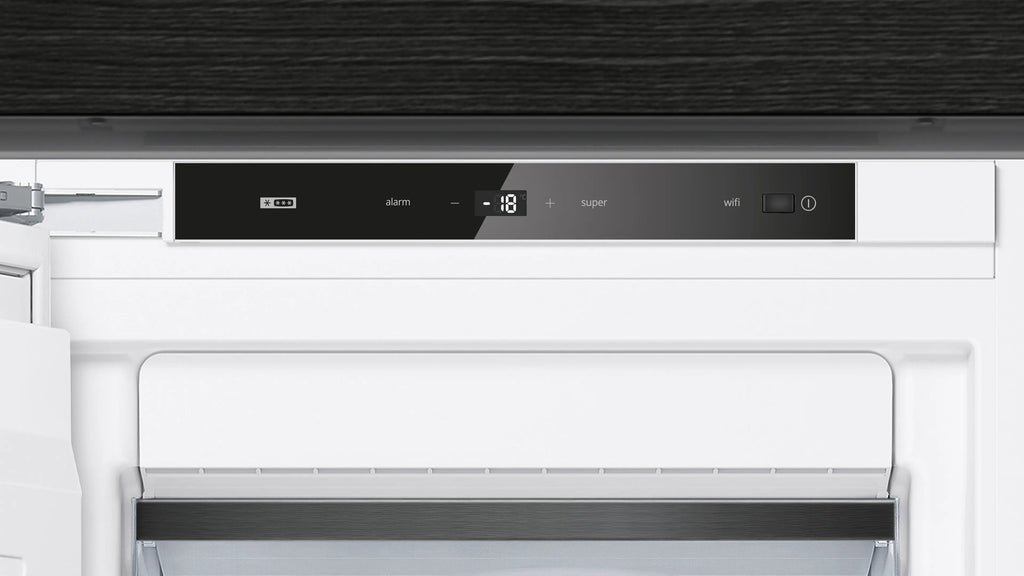 Siemens iQ700 Built-in freezer 177.2 x 55.8 cm soft close flat hinge GI81NHCE0