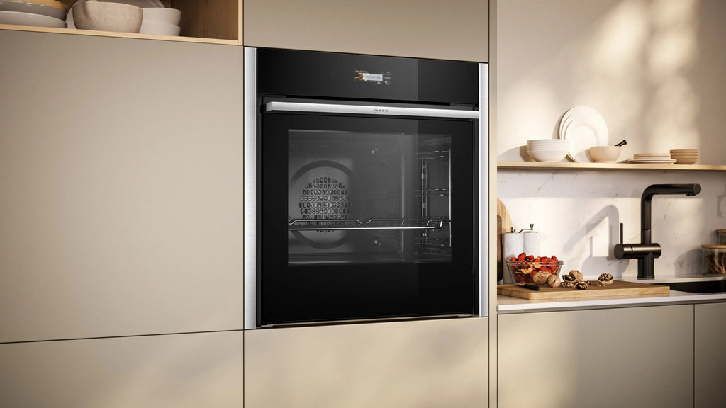 NEFF N 70 Single Oven B54CR71N0B