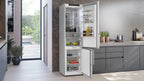 Siemens iQ500 Free-standing fridge-freezer with freezer at bottom 203 x 60 cm Brushed steel KG39NAIAU