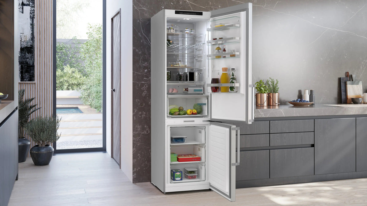 Siemens iQ500 Free-standing fridge-freezer with freezer at bottom 203 x 60 cm Brushed steel KG39NAIAU