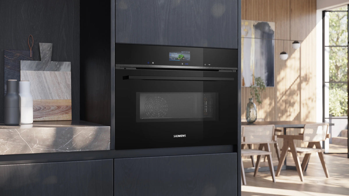 Siemens iQ700 Built-in compact oven with microwave function 60 x 45 cm Black CM776G1B1B