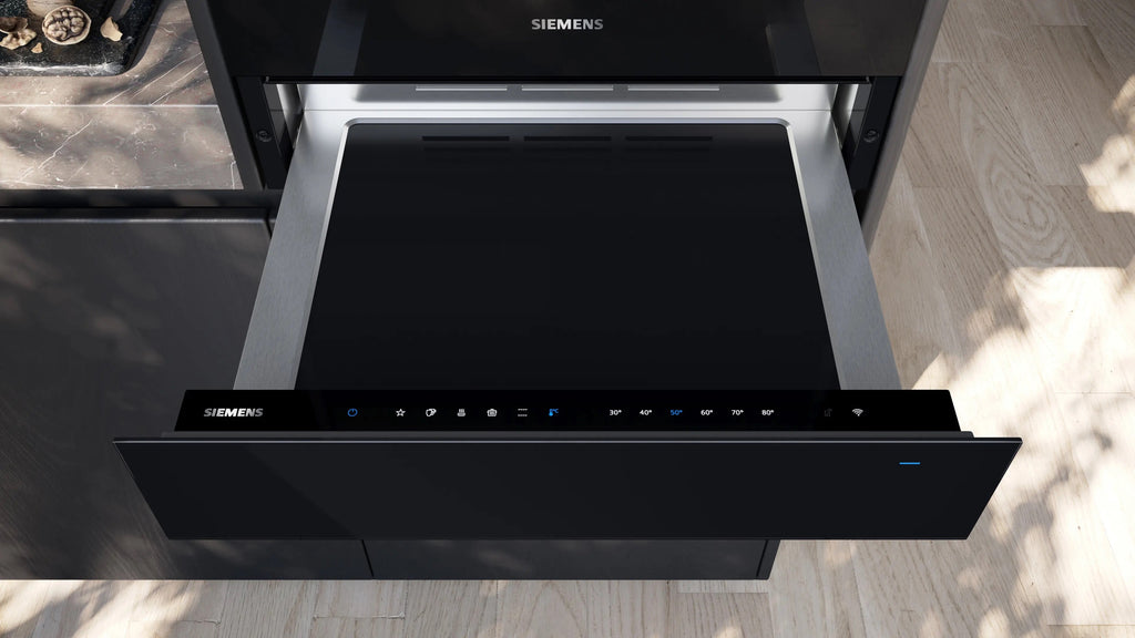 Siemens iQ700 Built-in warming drawer 60 x 14 cm Black BI710C1B1B