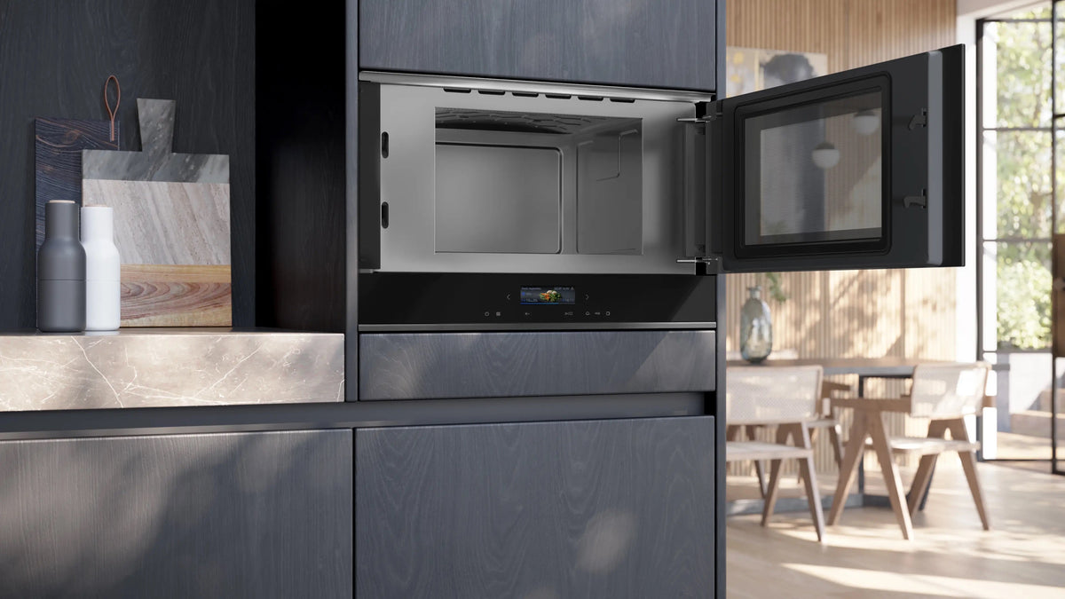 Siemens iQ700 Built-in microwave oven Black BF922R1B1B