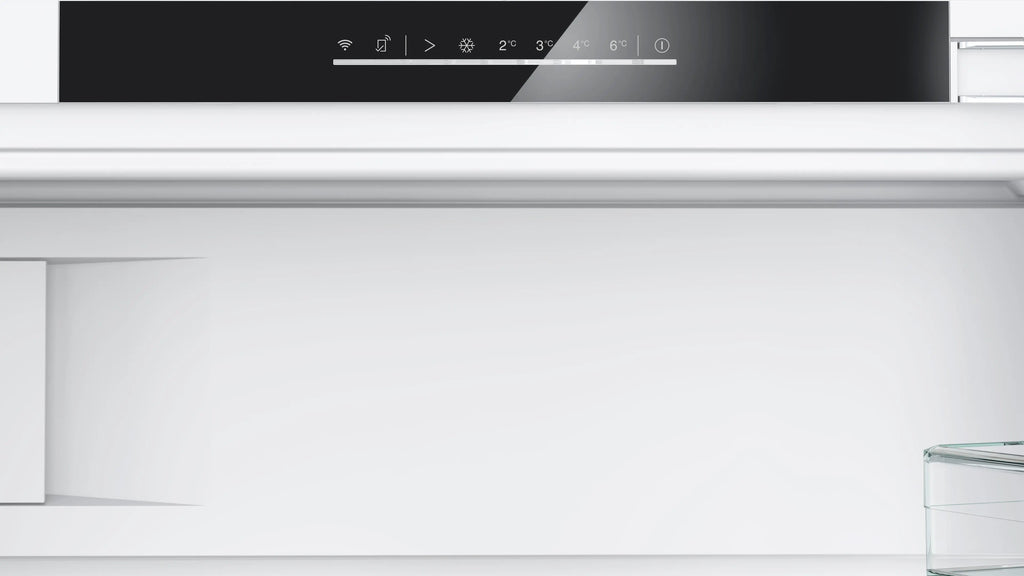 Siemens iQ300 Built-under fridge with freezer section 82 x 59.8 cm flat hinge KU22LVFD0G
