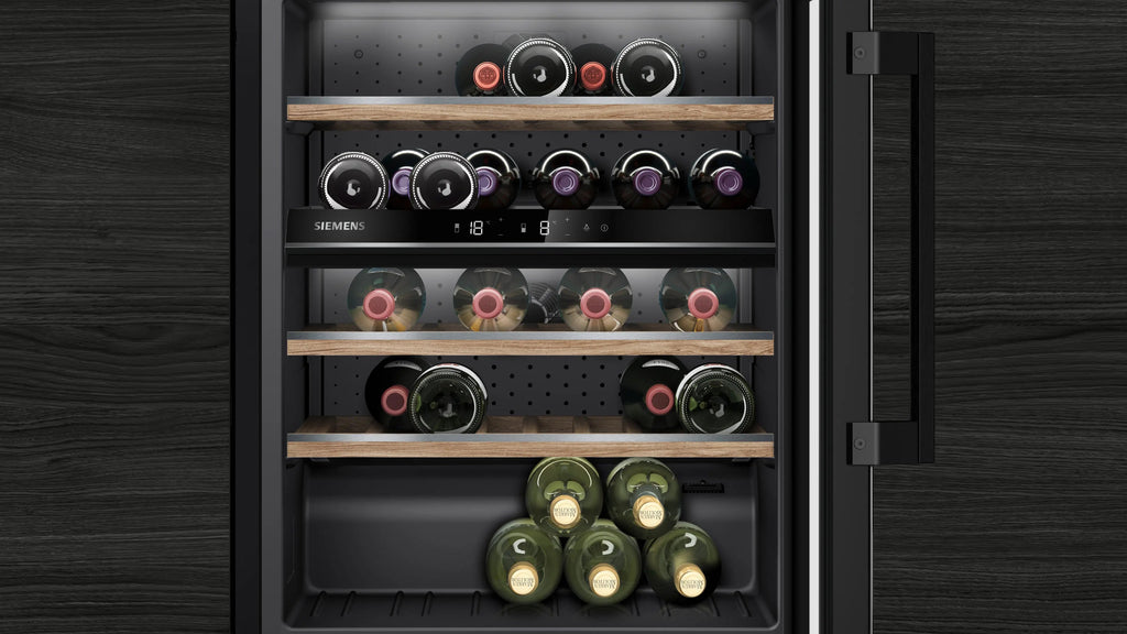 Siemens iQ500 Built-in wine cooler 81.8 x 59.8 cm KU21WAHG0G