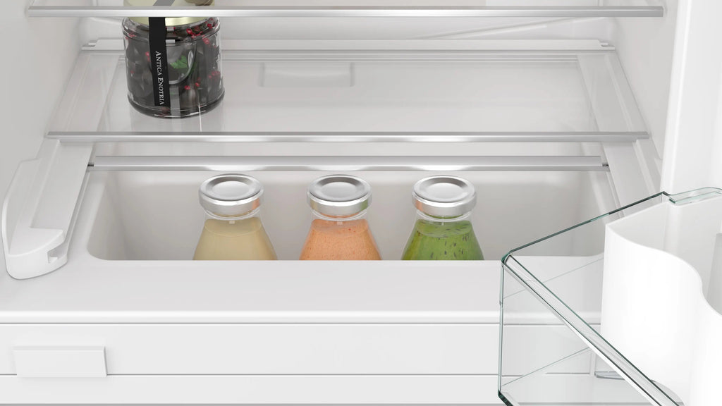 Siemens iQ300 Built-under fridge 82 x 59.8 cm flat hinge KU21RVFE0G