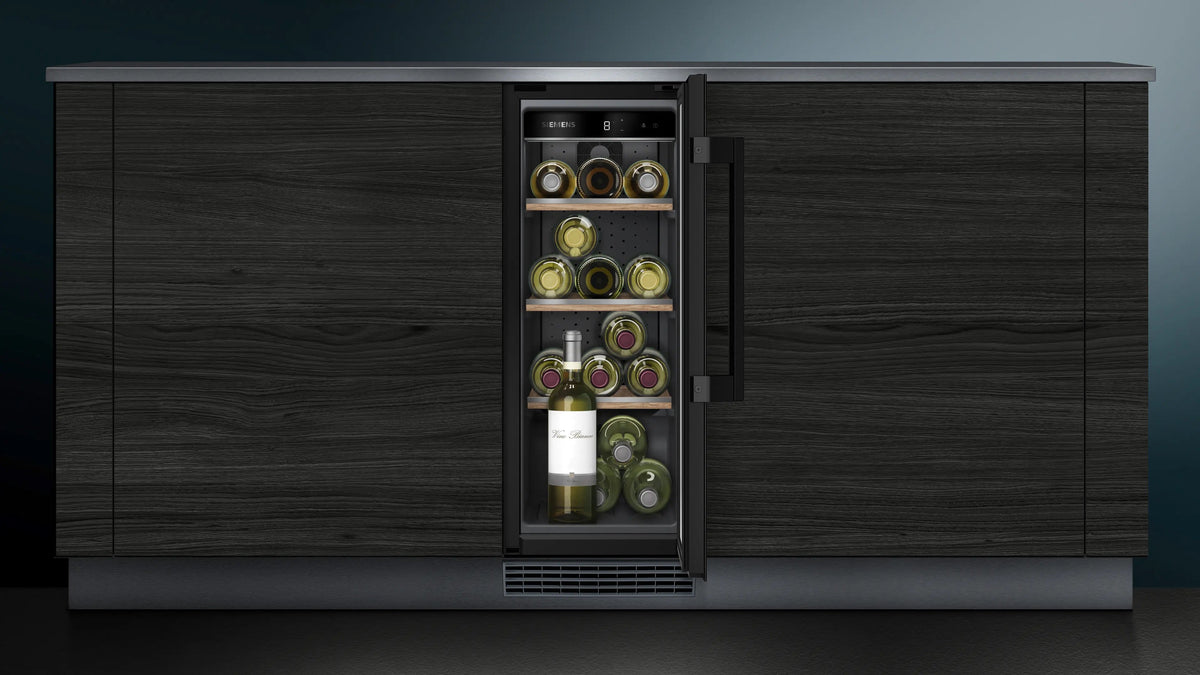 Siemens iQ500 Built-in wine cooler 81.8 x 29.8 cm KU20WVHF0G