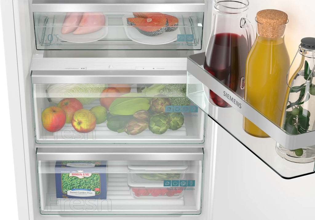 Siemens iQ500 Built-in fridge 177.2 x 55.8 cm soft close flat hinge KI81RADD0G