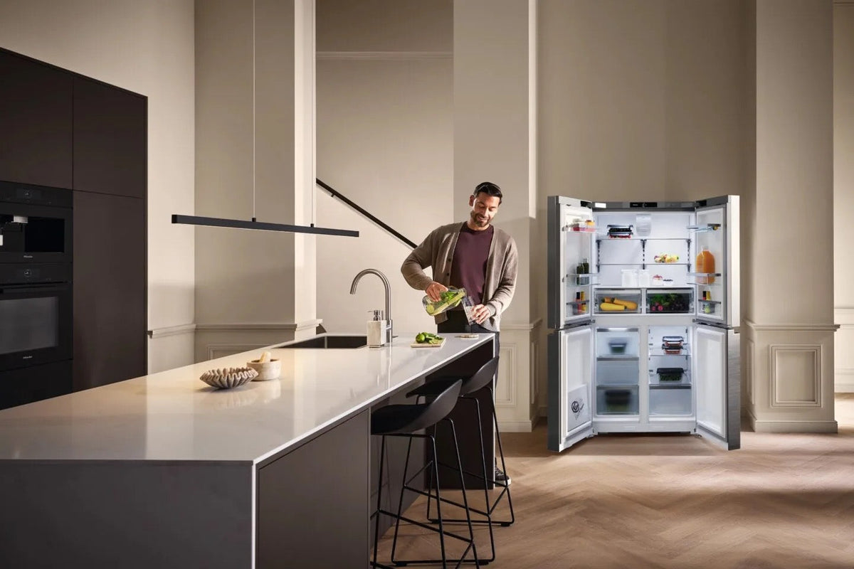 Miele KFFD 6741 EDT/CS Fridge Freezer in Cleansteel – image 3