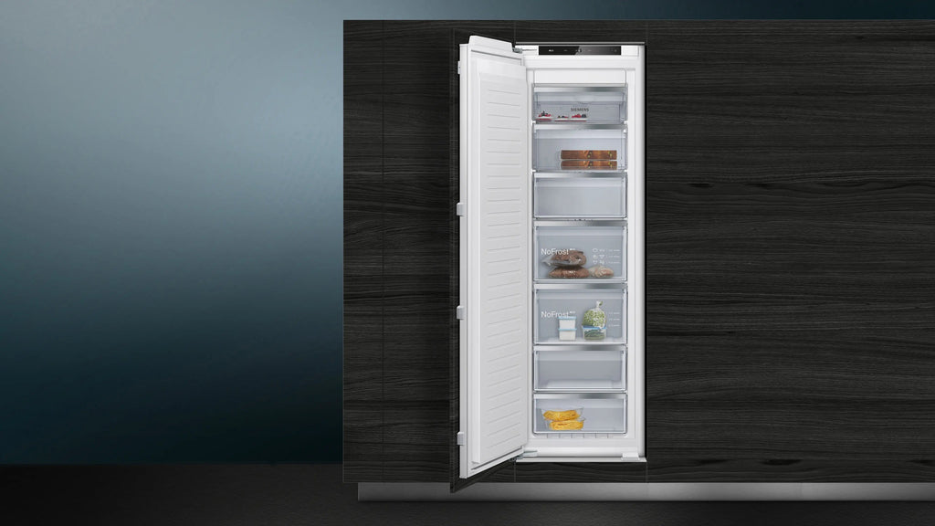 Siemens iQ300 Built-in freezer 177.2 x 55.8 cm flat hinge GI81NVEE0G