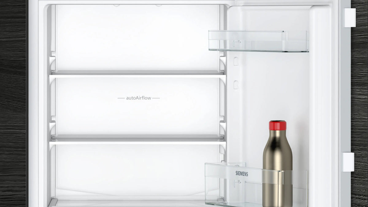 Siemens iQ100 Built-in fridge-freezer with freezer at bottom 177.2 x 54.1 cm flat hinge KI85NNFE0G
