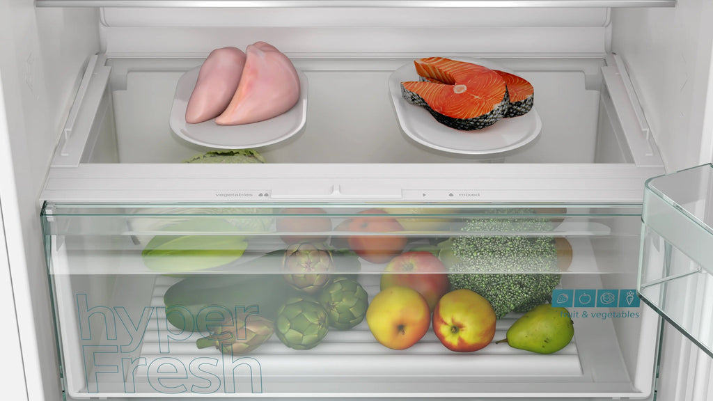 Siemens iQ100 Built-in fridge-freezer with freezer at bottom 193.5 x 69.1 cm sliding hinge KB96NNSE0