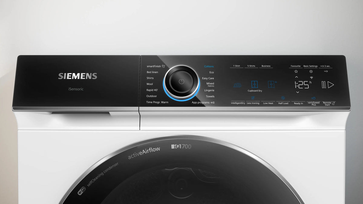 Siemens iQ700 Heat pump tumble dryer 9 kg WR47B2C9GB