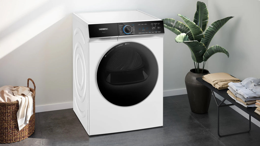 Siemens iQ700 Heat pump tumble dryer 9 kg WR47B2C9GB