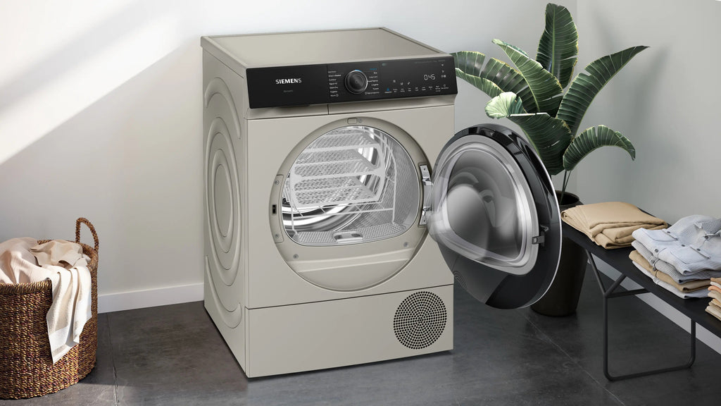 Siemens iQ500 Heat pump tumble dryer 9 kg Silver inox WQ46H2DXGB