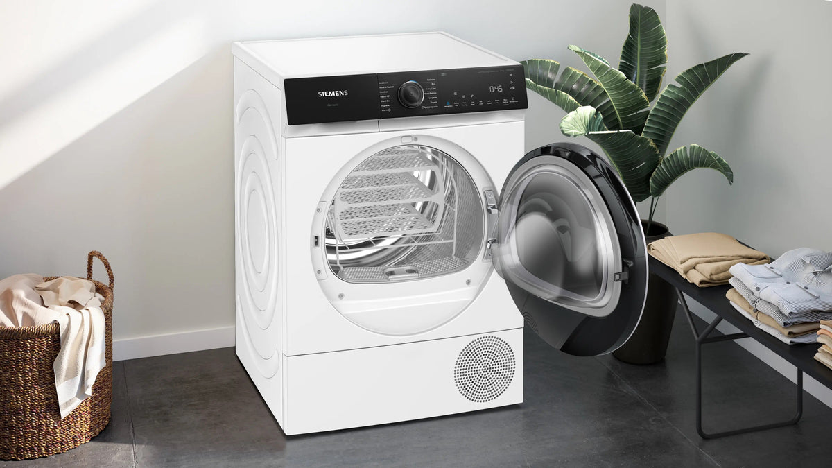 Siemens iQ500 Heat pump tumble dryer 9 kg WQ46H2D9GB