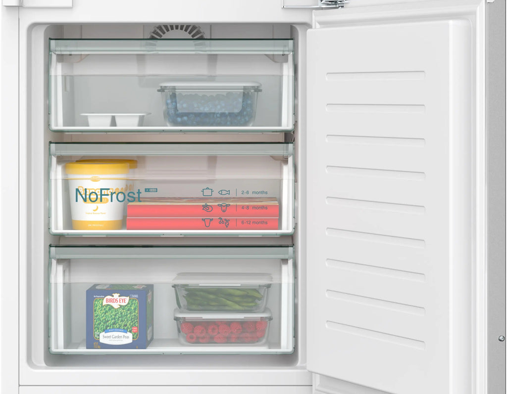 Siemens iQ300 Built-in fridge-freezer with freezer at bottom 193.5 x 55.8 cm flat hinge KI96NVFD0G