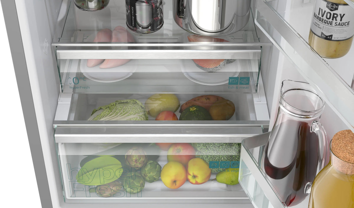 Siemens iQ300 Free-standing fridge-freezer with freezer at bottom 203 x 60 cm Brushed steel KG39NVIBG