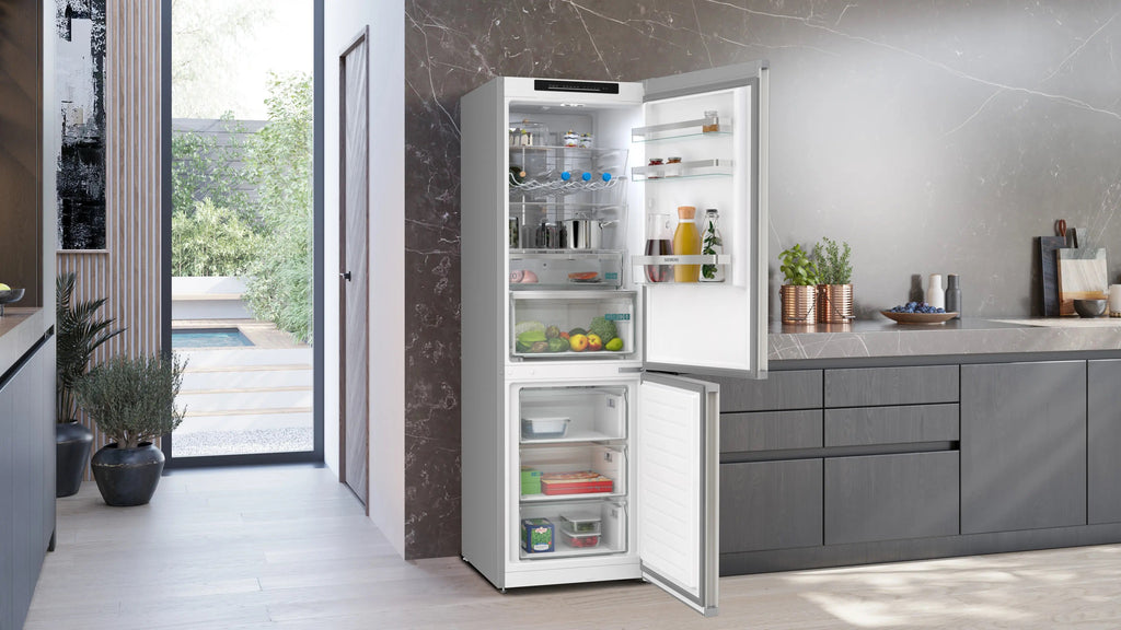 Siemens iQ300 Free-standing fridge-freezer with freezer at bottom 186 x 60 cm Brushed steel KG36NVICG