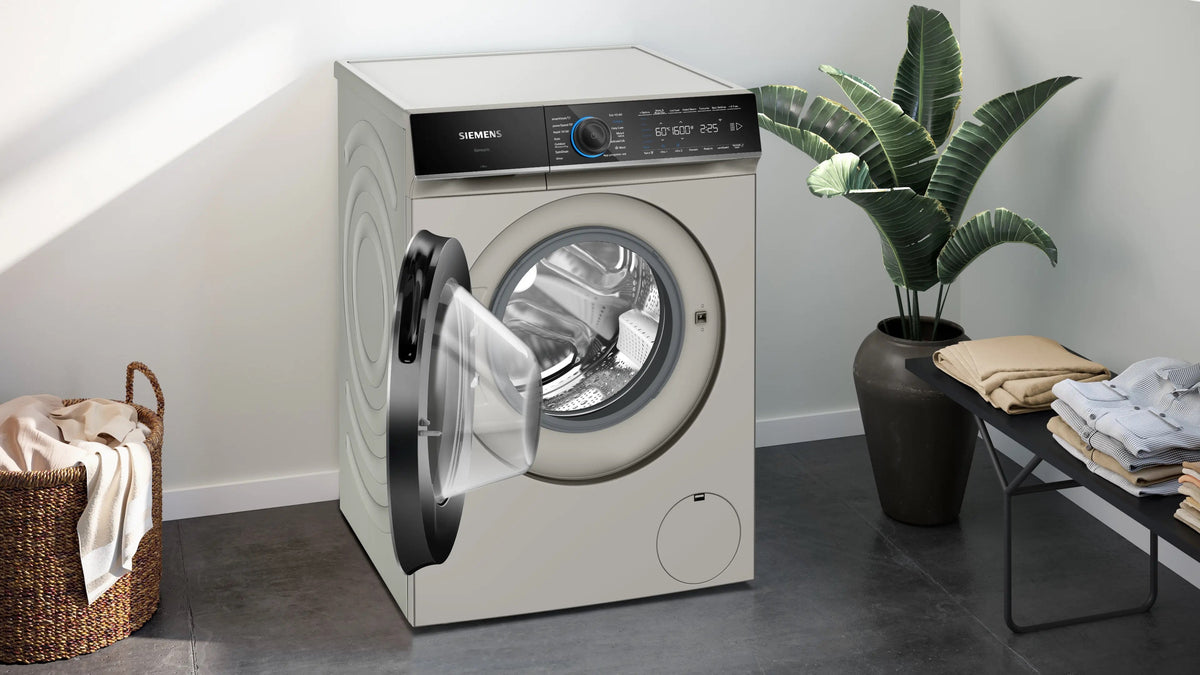 Siemens iQ700 Washing machine, front loader 11 kg max. 1600 rpm, Silver inox WG66B2AXGB