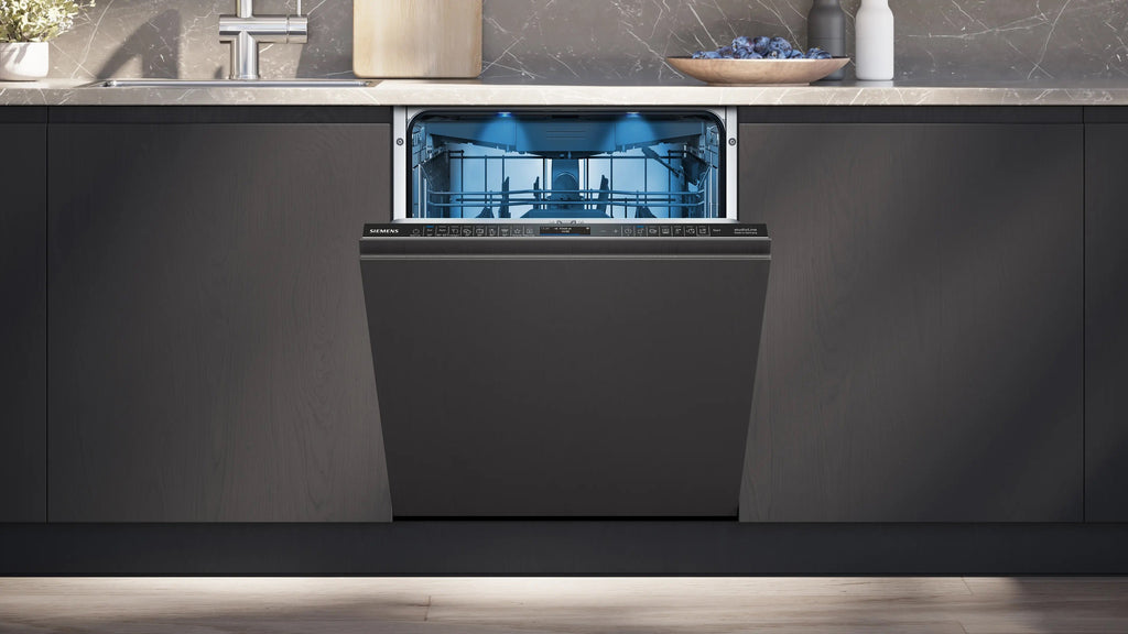 Siemens iQ700 Fully-integrated dishwasher 60 cm varioHinge SN97T801CE