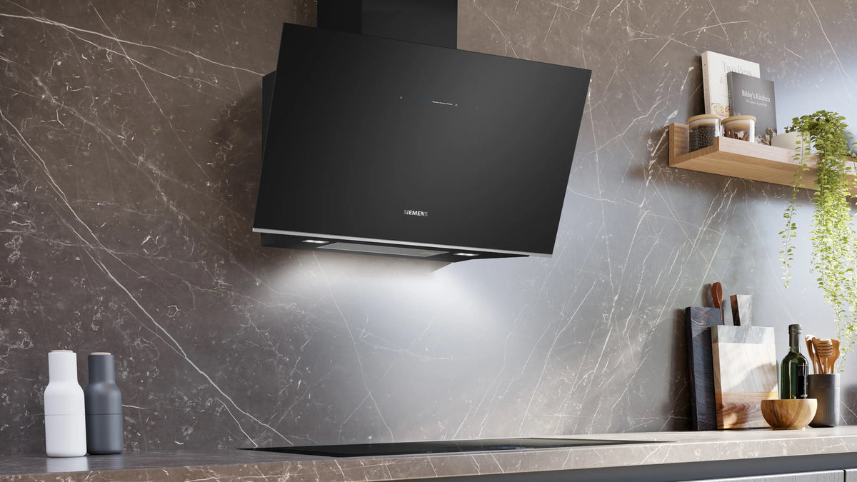 Siemens iQ700 Wall-mounted cooker hood 90 cm clear glass black printed, Black LC91KLT60B