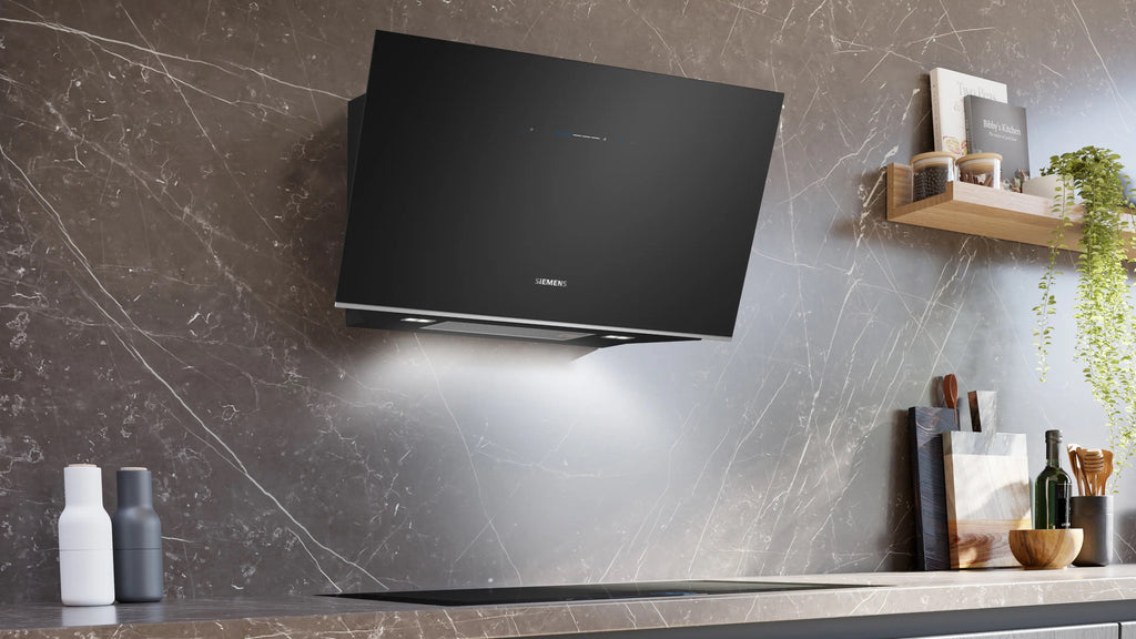 Siemens iQ700 Wall-mounted cooker hood 90 cm clear glass black printed, Black LC91KLT60B