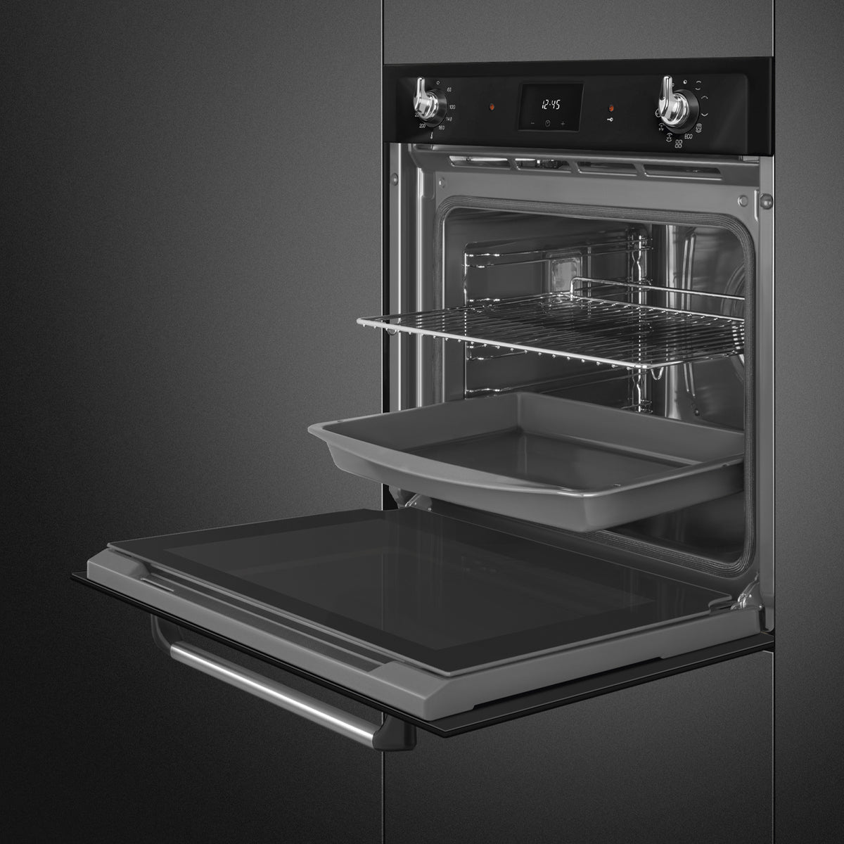 Victoria 60cm Built-In Traditional pyro Single Oven, Black