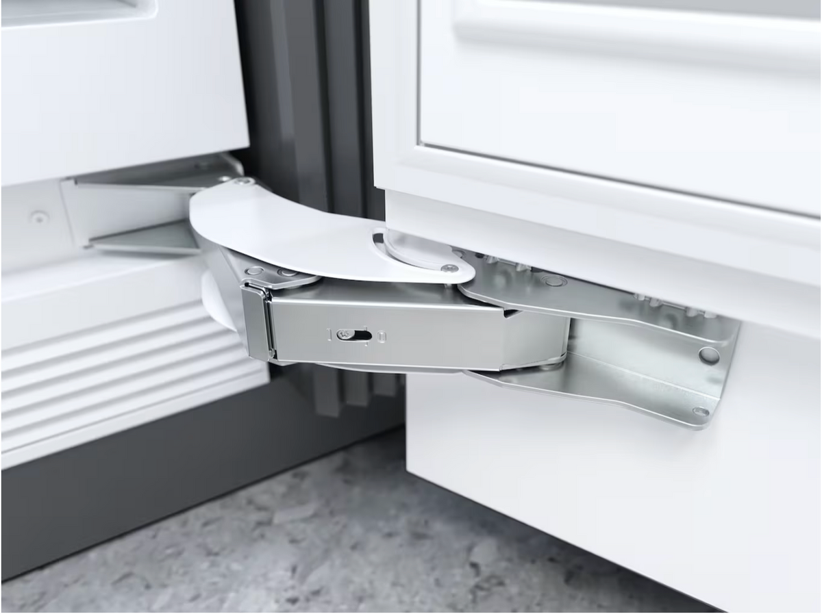 Miele KWT2672 ViS LHH Wine Cooler in Tinted Glass – image 4