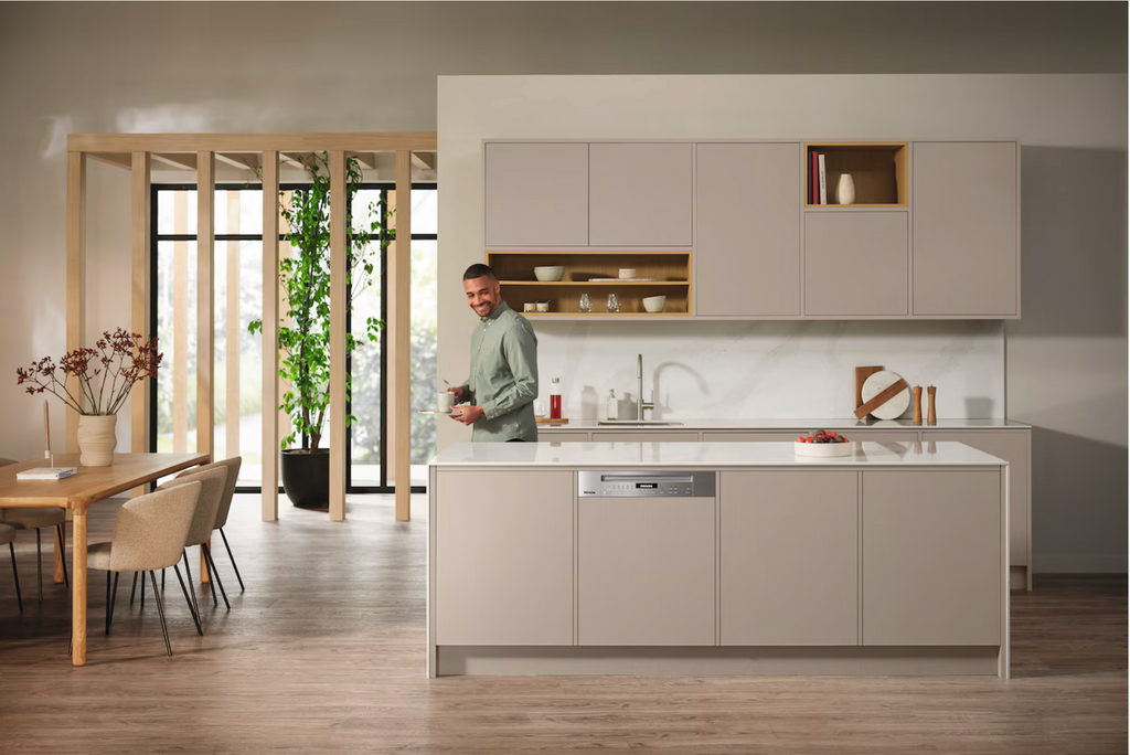 Miele G7210 Sci Clst Integrated Dishwasher in Cleansteel – image 4