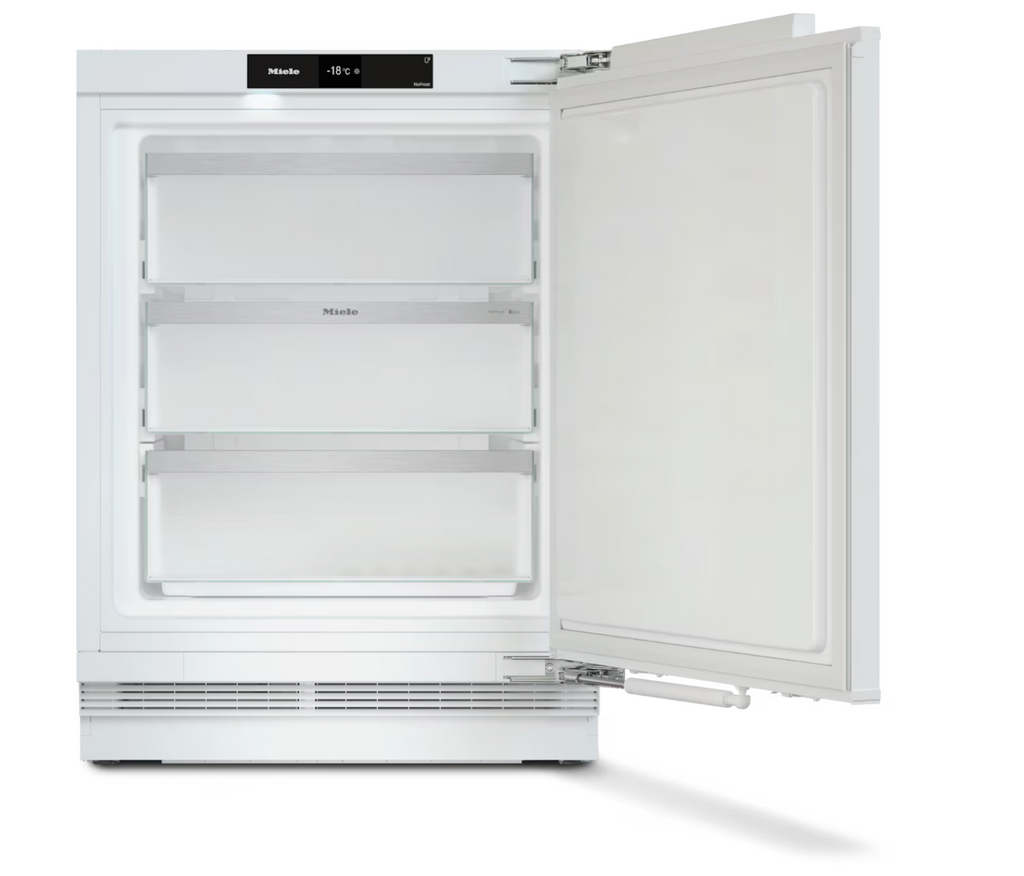 Miele FNUS7040 D Freezer – front view