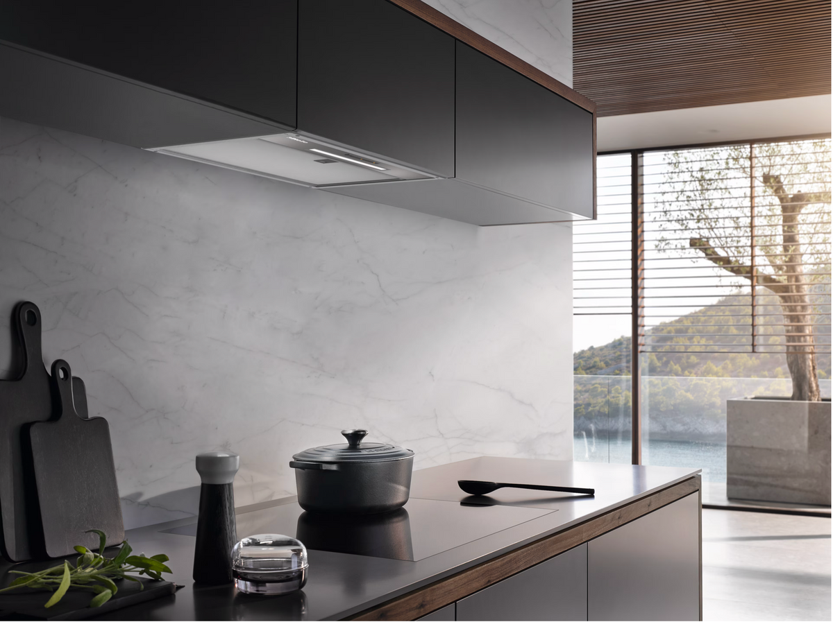 Miele DAE 1530 Cooker Hood in Stainless Steel – image 4