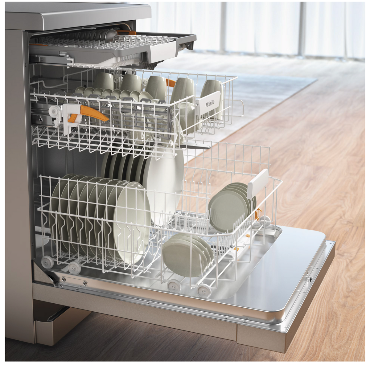 Miele G5811 SC Freestanding Dishwasher – image 4