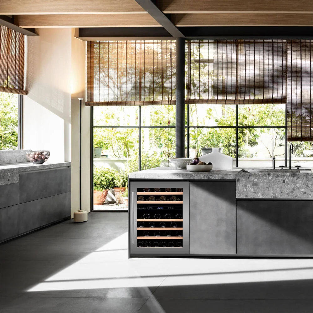 Dunavox Flow DAUF-46.145DSS 46 bottle undercounter wine fridge – Stainless steel