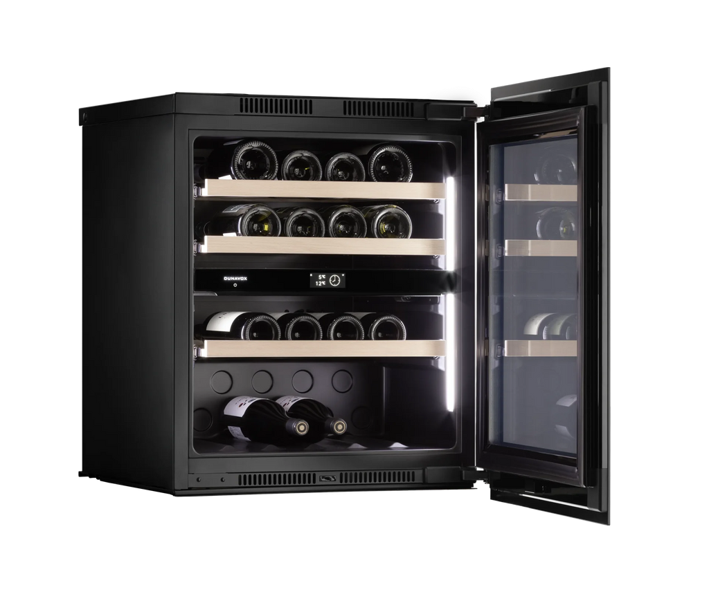 Dunavox Noble DVN-25.65DB.TO 25 bottle integrated wine fridge – Black glass
