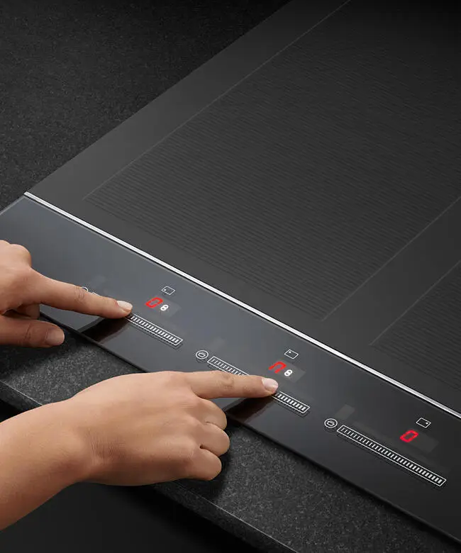 Fisher & Paykel CI604DTB4 60cm Series 7 4 Zone Induction Hob